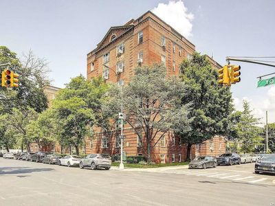 68-37 108th St APT 5J