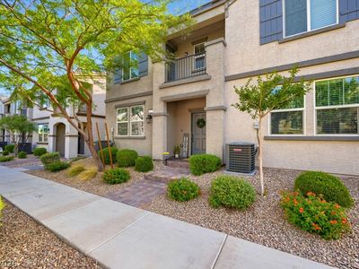 477 Ylang Pl