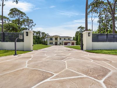 6077 NW 71st Terrace #-