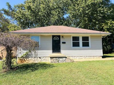 1313 Henry Dr