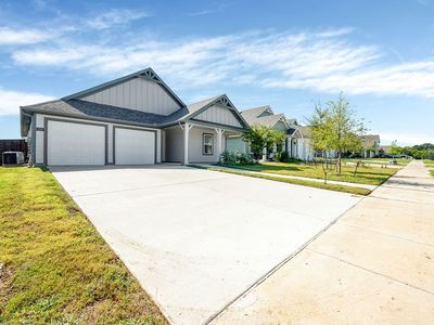 103 Spring Creek Ln