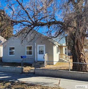 Property at 204 E Grand Ave, Arco, ID