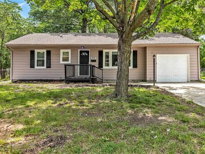 404 NE Grand Ave