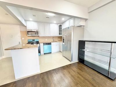 900 Lenox Rd APT 3C