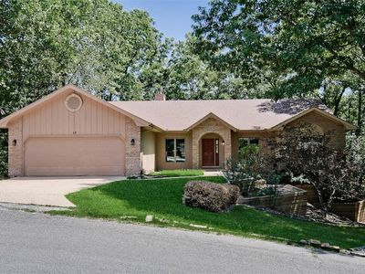 15 Cambria Ln