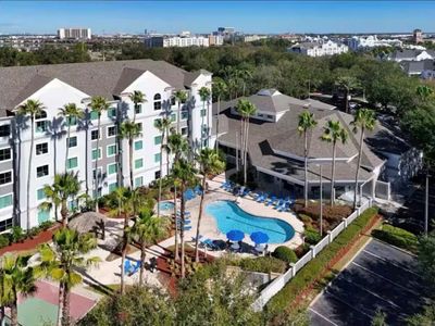 8303 Palm Pkwy #114