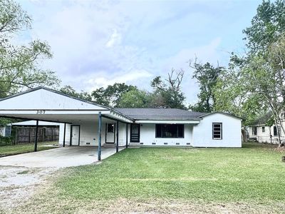 307 E Walnut Ave