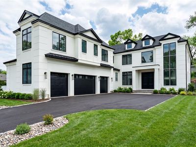 196 Midwood Rd