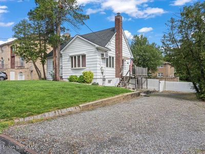 223 Darlington Ave