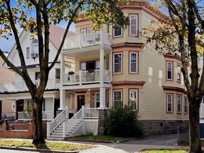 49 Pleasant St #1