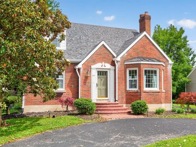 304 Village Dr