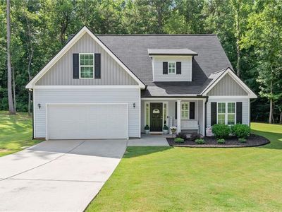 Property at 121 Mountain Creek Dr, Maysville, GA
