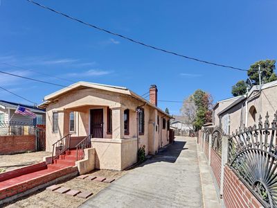 7000 Weld St