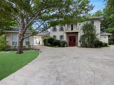 Property at 6413 Ridglea Crest Dr, Fort Worth, TX