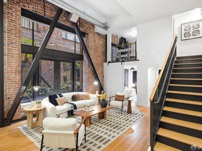 16 Jessie St APT 112