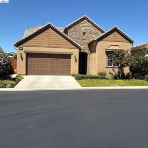 2107 Rioja Way