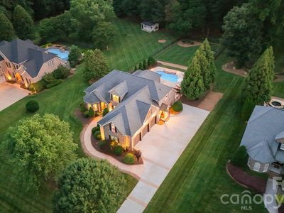 160 Riverchase Ln