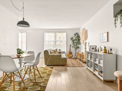 651 Vanderbilt St APT 2R