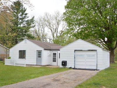 1923 Pleasant Dr