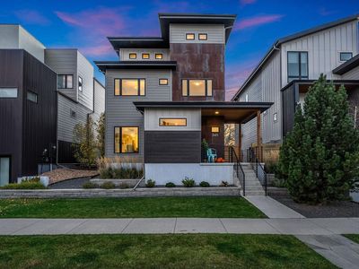 345 Pascal St