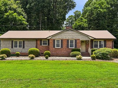 240 Conrad Cir