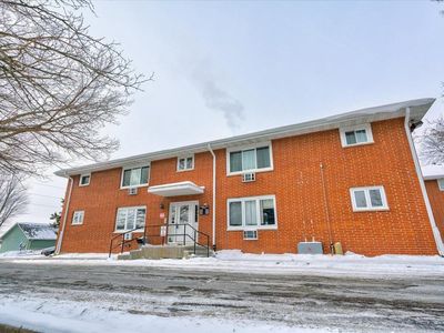 5345 Garden View Court #106