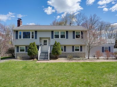 3 Elizabeth Ave