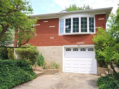 43 Cloverdale Ave