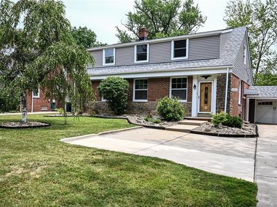 1313 Richmond Rd