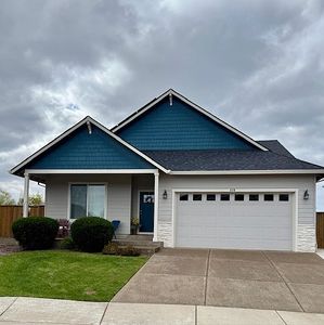 636 Willowbrook Ct