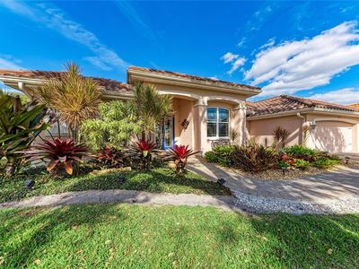 4465 McIntosh Lake Ave