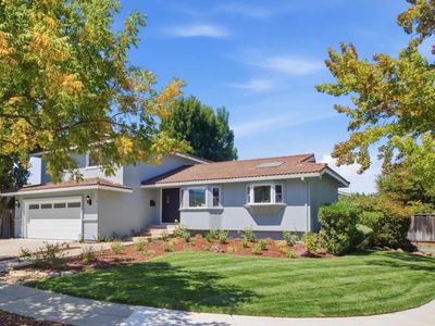 725 Vonna Ct