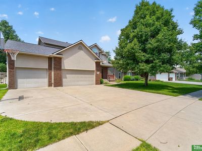 5840 Clear Creek Dr