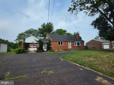 1005 Laurelwood Rd