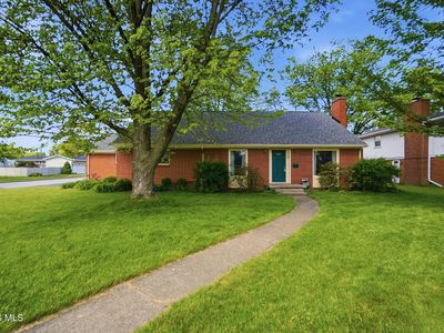 Property at 700 Lincolnshire Ln, Findlay, OH