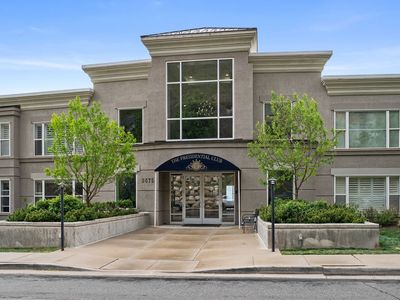 3075 E Kennedy Dr APT 403
