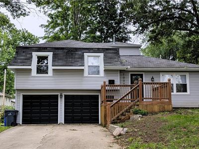 Property at 1000 Woodland St, Olathe, KS