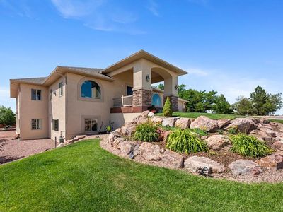 2123 W Las Flores Dr