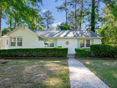 1830 Belmont Dr