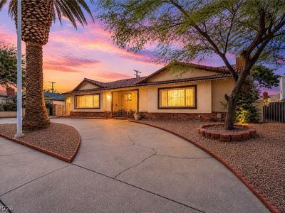 1729 Griffith Ave