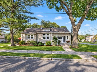 203 Fairbanks Ave