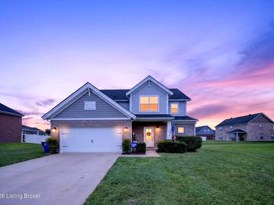587 Montrose Dr