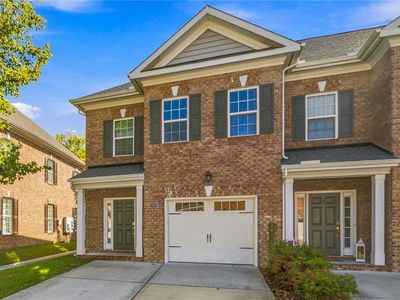 1117 Winsford Ln