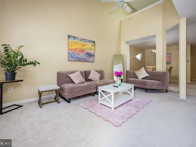 240 W Red Lion Dr