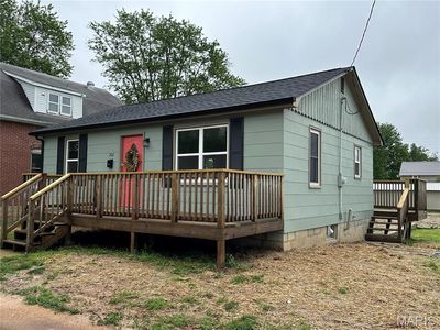 302 E Cherry Ave