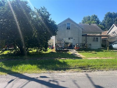Property at 414 E Wilson Ave, Gillespie, IL