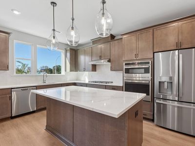 137 Parkland Dr