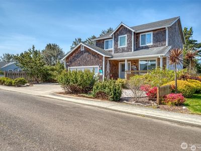 Property at 2705 N Sea Crest Avenue, Long Beach, WA