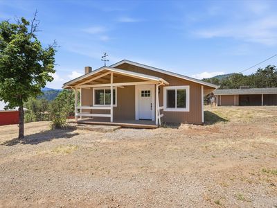 8960 N Applegate Rd