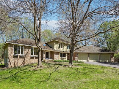 Property at 16300 Adeline Ln, Wayzata, MN